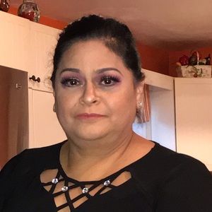 Meet your Posher, Elena